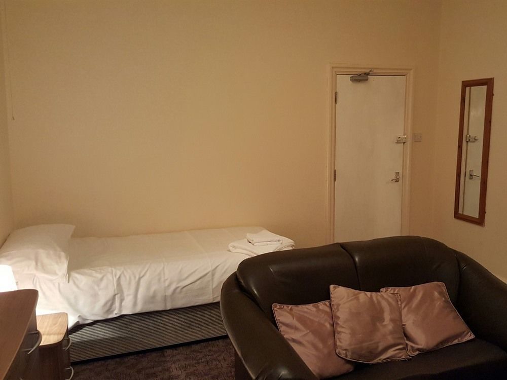 Station Hotel Hucknall Esterno foto